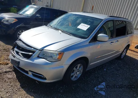 2011 Chrysler Town & Country Touring from USA, damaged, VIN 2A4RR5DG7BR783208